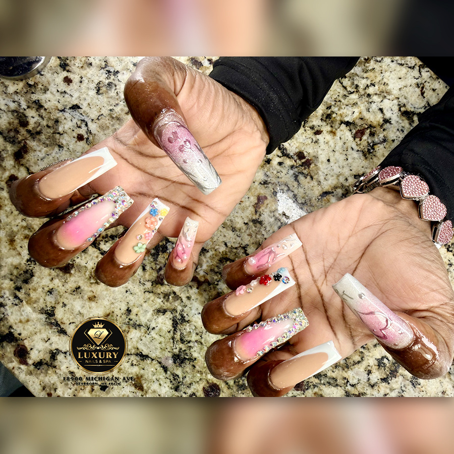 Luxury Nails & Spa Dearborn, MI 48126